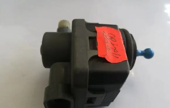 Renault Scenic II - Grand scenic II Headlight level adjustment motor 7700420737 26056AU300