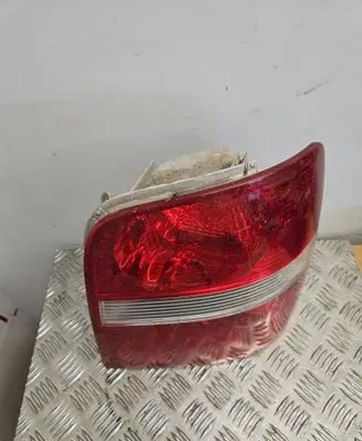 Volkswagen Touran I Rear/tail lights 1T0945096F 1T0945112B