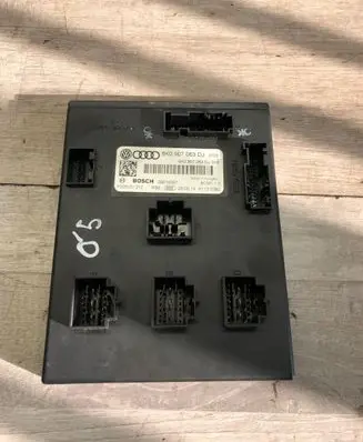 Audi Q5 SQ5 Comfort/convenience module 8K0907063DJ 09016001