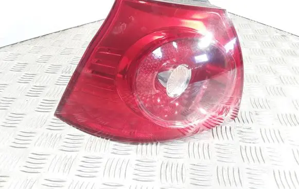 Volkswagen Golf V Rear/tail lights 1K6945095E
