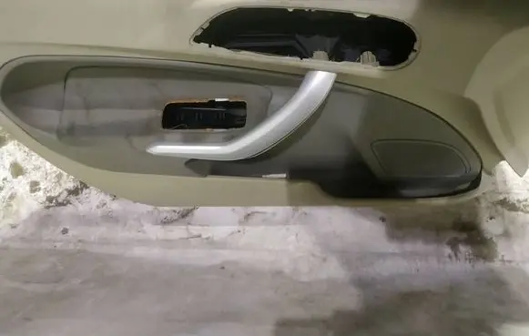 Ford Fiesta Front door card panel trim