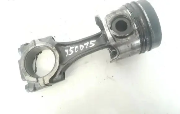 Renault Trafic I Piston with connecting rod