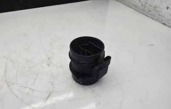 Mercedes-Benz Sprinter W906 Mass air flow meter A6510900148 0008383 032025271