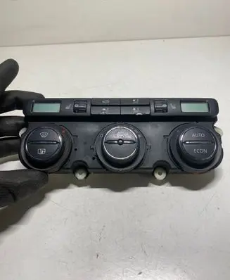 Volkswagen Touran I Climate control unit