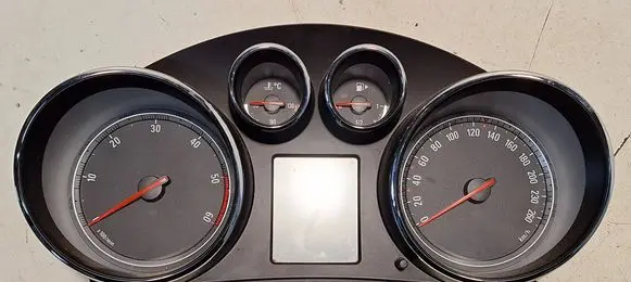 Opel Insignia A Speedometer (instrument cluster) 12844138