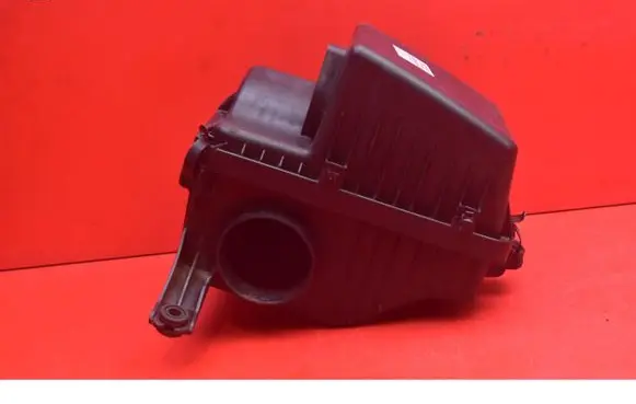 KIA Sorento Air filter box 28110-3E700