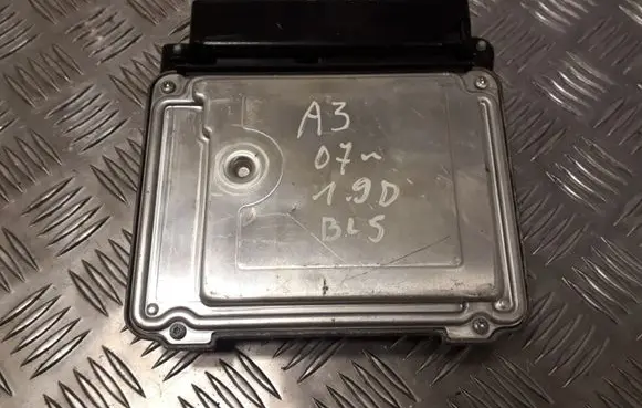 Audi A3 S3 8P Engine control unit/module 03G906021HP 0281013625