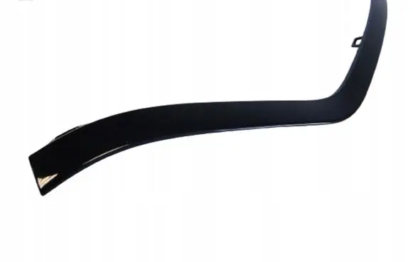 Front bumper splitter molding