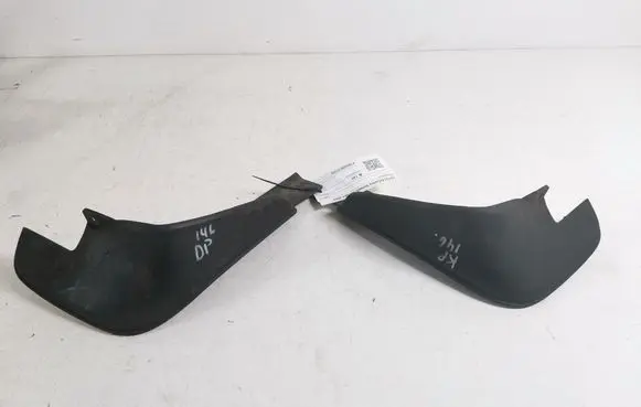 Toyota Corolla Verso E121 Front mudguard 