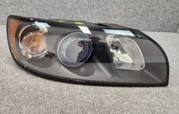 Volvo S40 Headlight/headlamp 30698878SCZ 30698878