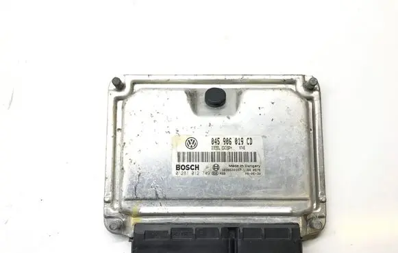 Skoda Fabia Mk2 (5J) Engine control unit/module 045906019CD 0281012749 1039S20397