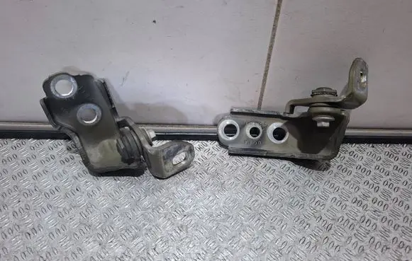 Ford Mondeo MK V Front door hinge set 