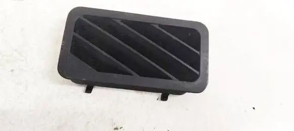 BMW X5 E53 Dash center air vent grill 64228402219 64.22-8402219