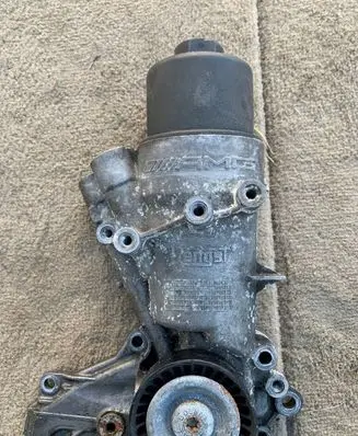 Mercedes-Benz S AMG W221 Oil filter mounting bracket a2781800110