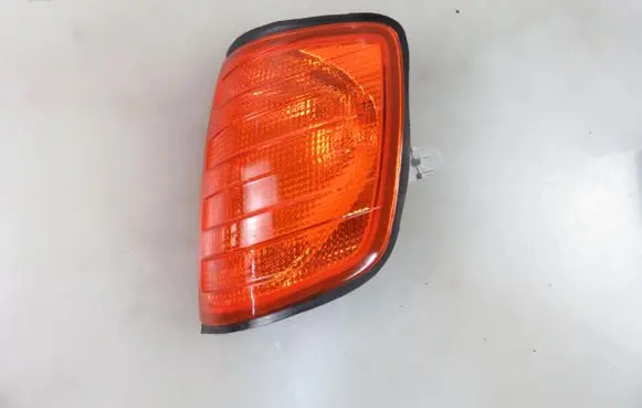 Mercedes-Benz E W124 Front indicator light