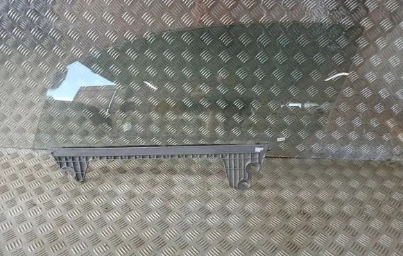 Bentley Continental Sliding door window/glass 3W0837571G