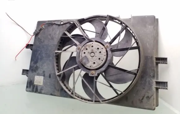 Mercedes-Benz Vaneo W414 Electric radiator cooling fan 1685000593 A1685050555 0130303883