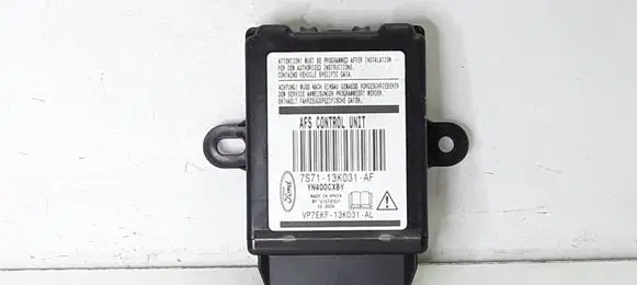Ford Mondeo MK IV Light module LCM 7S7113K031AF VP7EKF13K031AL YN400CXBY