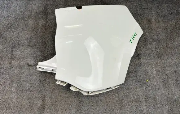 Rear bumper corner part panel trim