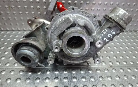 Renault Clio IV Turbo S27624296 8201164371