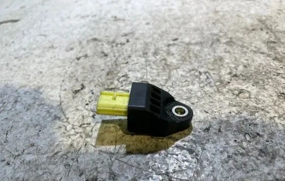 Lexus CT 200H Airbag deployment crash/impact sensor 8983175010