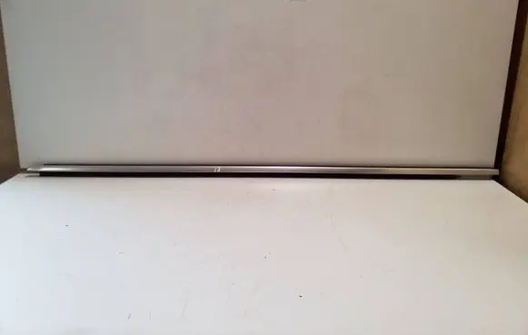 Audi Q7 4M Front door glass trim molding 4M0853283