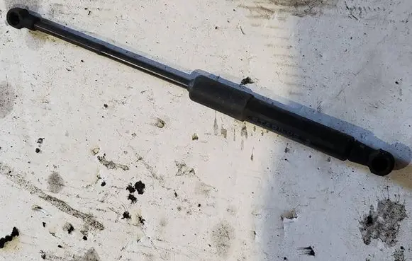Renault Trafic III (X82) Front bonnet/hood damper/strut 654705053R