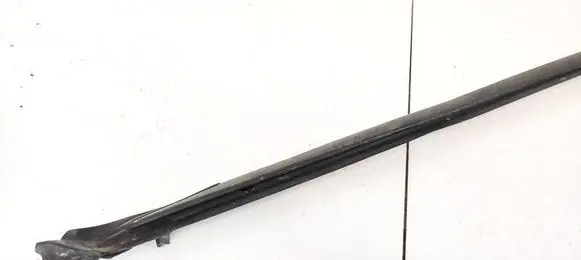 Toyota Avensis Verso Windshield trim 