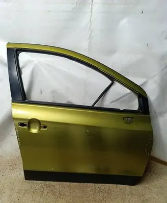 Suzuki SX4 S-Cross Front door 