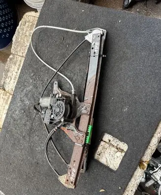 Audi A6 S6 C5 4B Front door window regulator with motor 0130821775 102855XXX