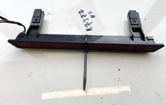Skoda Fabia Mk1 (6Y) Third/center stoplight 6Y6945097