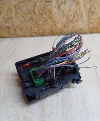 Peugeot 307 BSM Control unit 9643537980 BSMB4 12619427