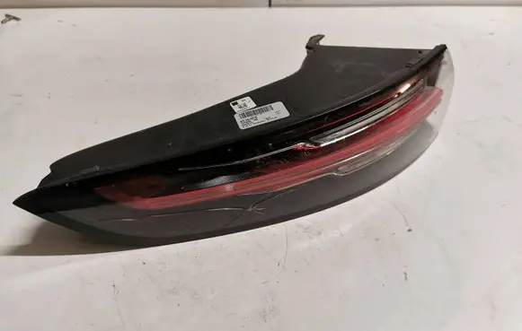 Porsche Cayenne (9Y0 9Y3) Rear/tail lights 9Y0945095M