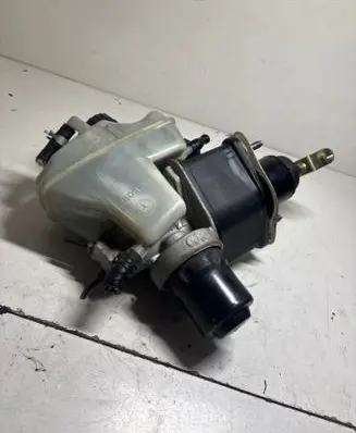 Mercedes-Benz E W211 Master brake cylinder A00043003
