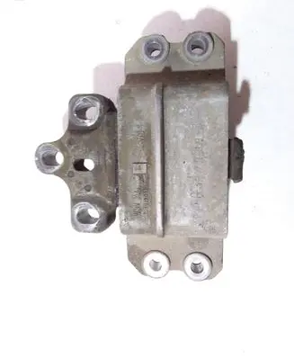Volkswagen Golf V Engine mount bracket 1K0199555