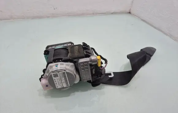 Audi A6 S6 C7 4G Front seatbelt 4G8857706D
