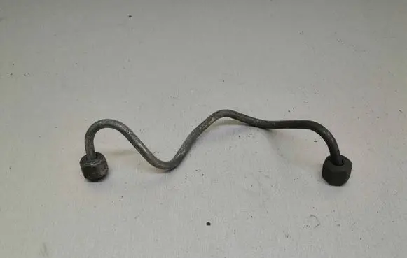 Volvo S40 Fuel injector supply line/pipe 