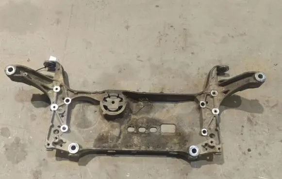 Volkswagen PASSAT B6 Front subframe 