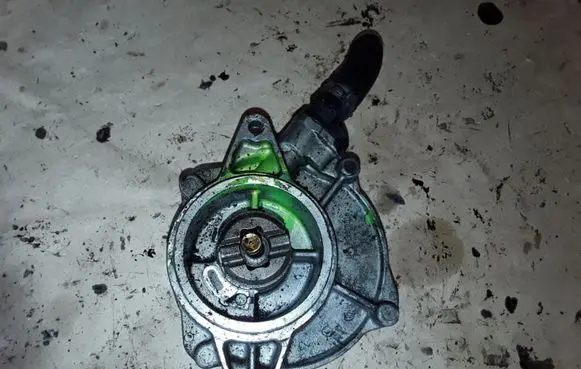 Audi A6 S6 C6 4F Vacuum pump 7000130202 0571451C0