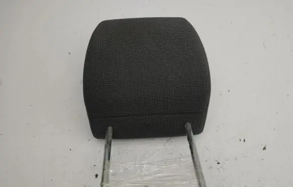Ford Focus C-MAX Front seat headrest 