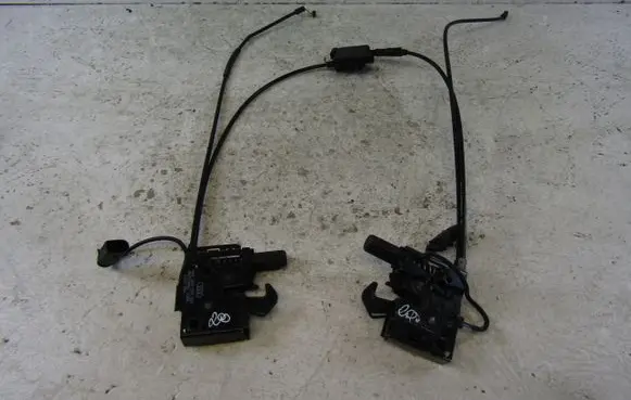 Audi A6 S6 C8 4K Engine bonnet/hood lock/catch 4K0823509
