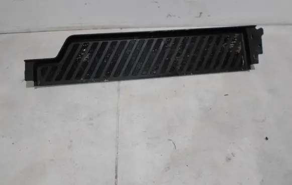 Volkswagen Crafter Front sill trim cover 261286