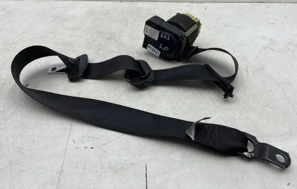 BMW X5 E53 Front seatbelt 8408751