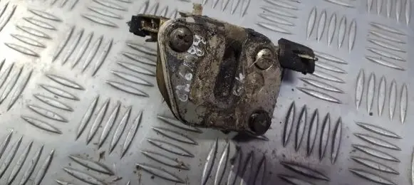 Mazda 626 Rear door lock