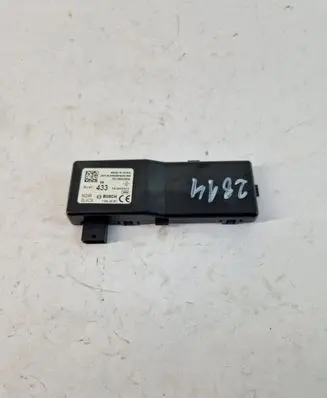 Opel Mokka Antenna control unit 13503204
