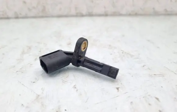 Audi A6 S6 C6 4F ABS brake wheel speed sensor 4E0927803A
