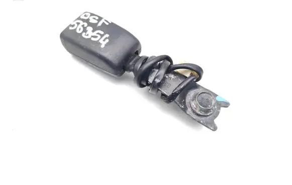 Mitsubishi L200 Front seatbelt buckle 110726