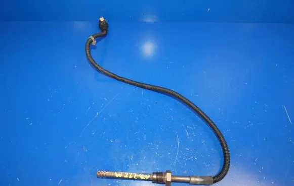 Mercedes-Benz S W222 Exhaust gas temperature sensor A0009050432