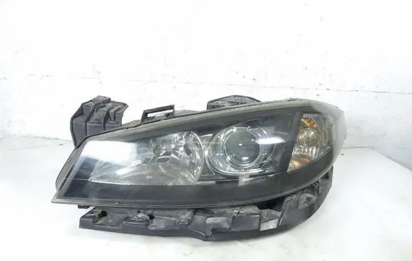 Renault Laguna II Headlight/headlamp 8200555905