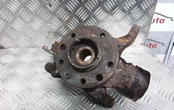 Opel Zafira B Front wheel hub spindle knuckle